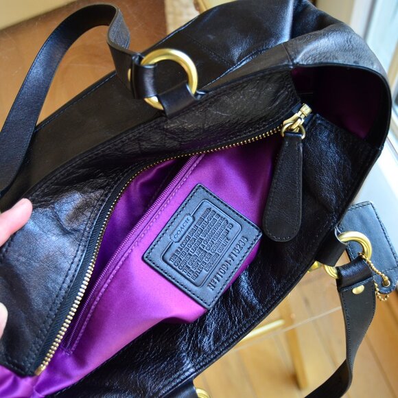 Coach black leather handbag with gold grommets - Picture 15 of 16